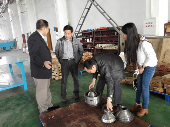 南京五創機械產品在國外